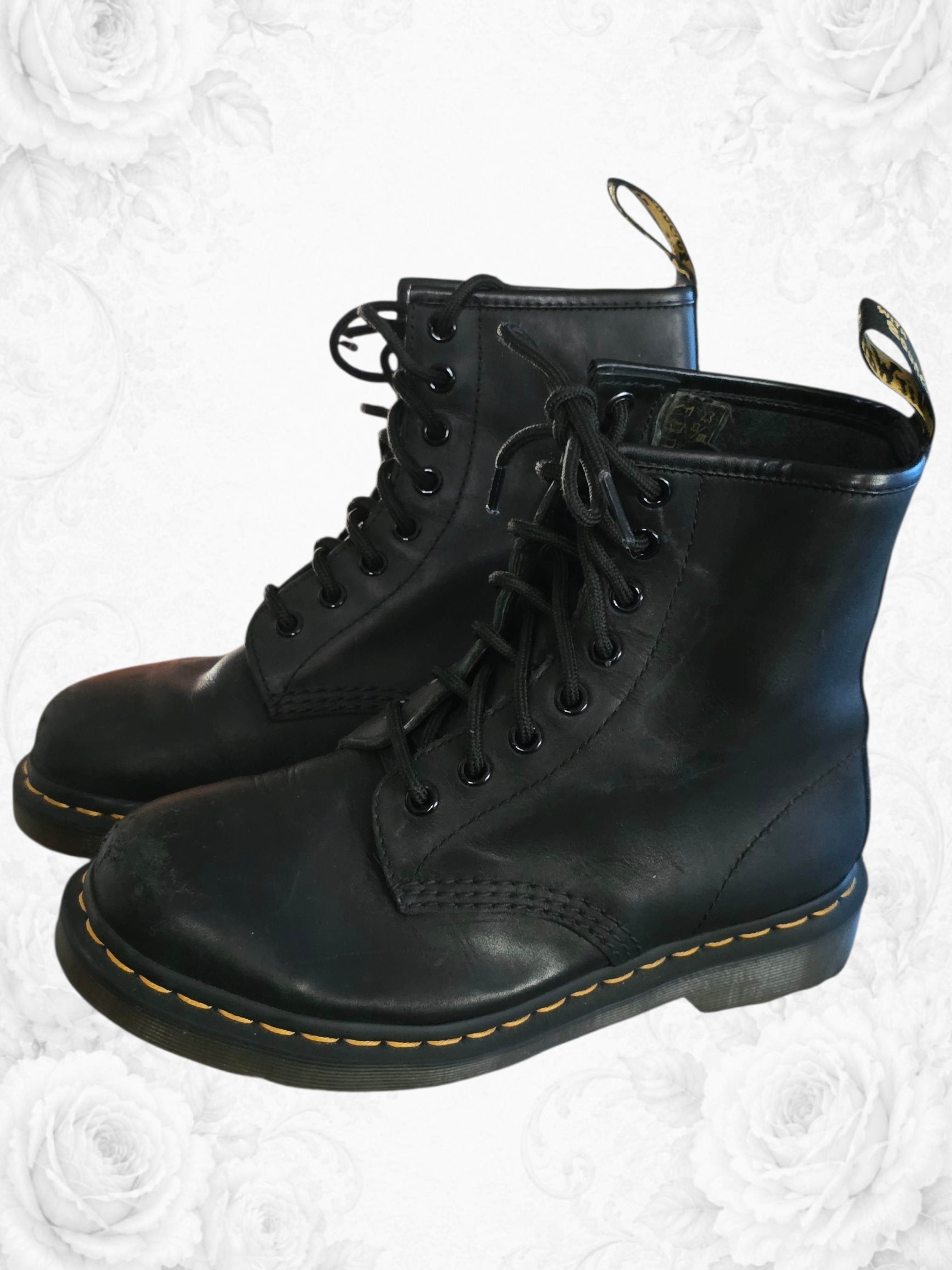 Dr. Martens 1460 Smooth Leather 8-Eye Lace-Up Combat Boots Women's 6 Black